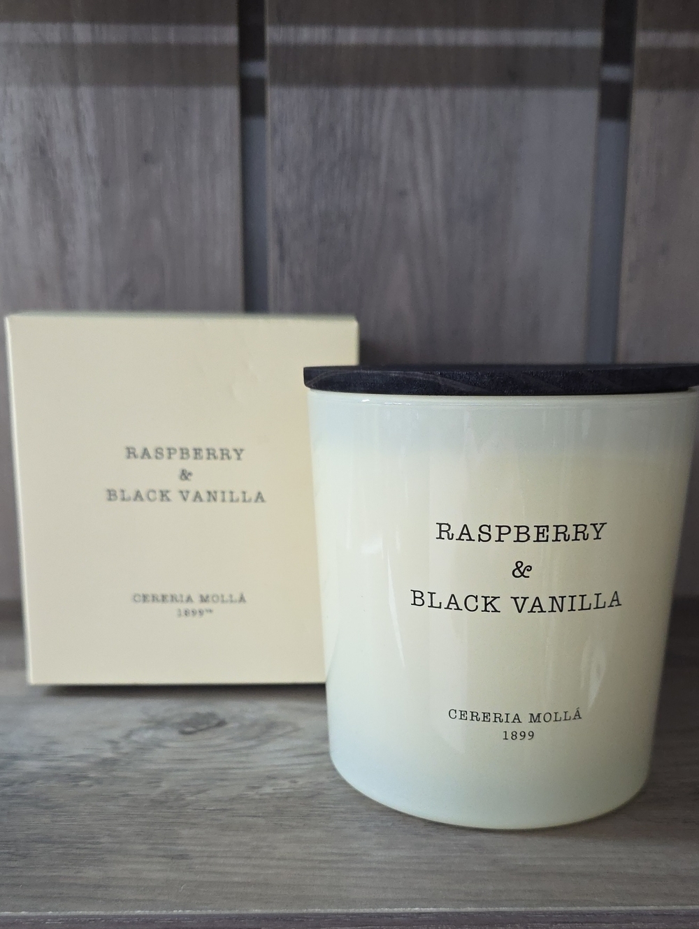 Cereria Molla Raspberry & Black Vanilla Scented 3 Wick Candle - Cream XL